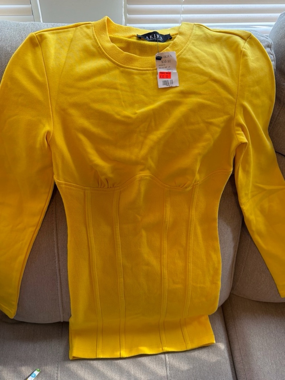AKIRA Bright Yellow Long Sleeve Fitted Knit Top